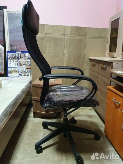 Компьютерное кресло