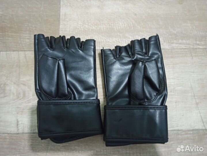 Перчатки для смешаных единаборств