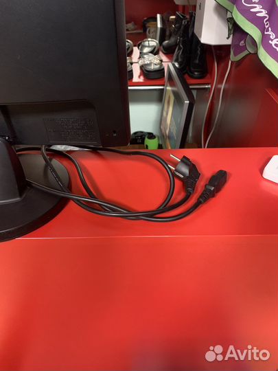 Монитор Samsung syncmaster 743 не рабочий