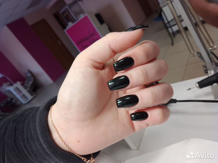 Маникюр,наращивание ногтей