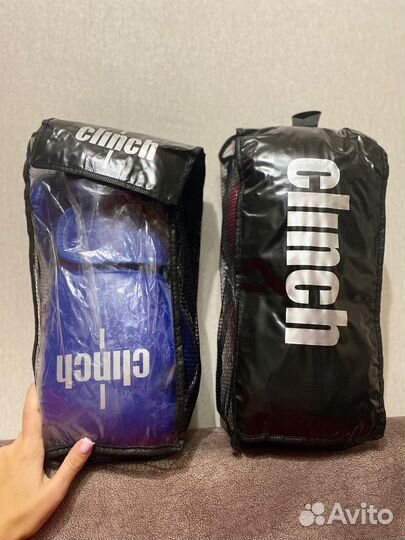 Боксерские перчатки 10-12 oz clinch