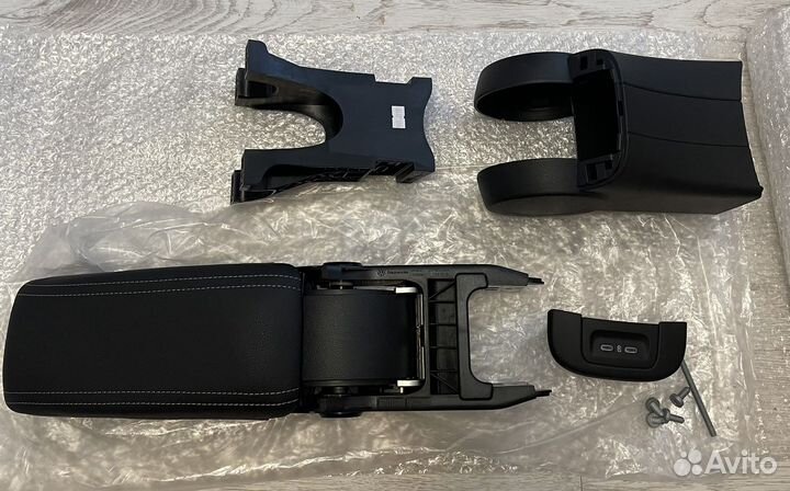 Подлокотник Polo-Rapid поло/рапид оригинал