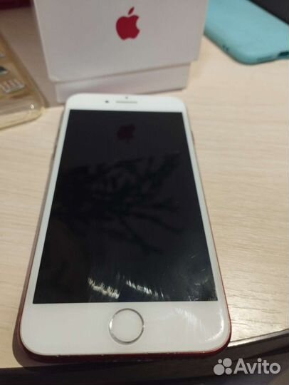 Телефон iPhone 7