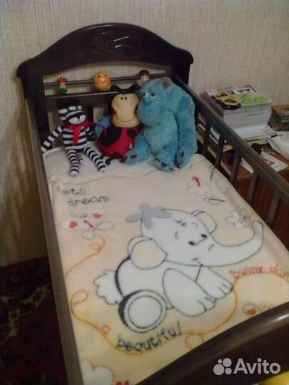 Детская кроватка