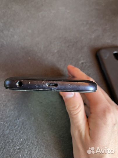 Samsung Galaxy J3 (2017), 2/16 ГБ