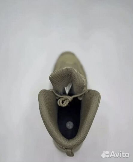 Трекинговые ботинки