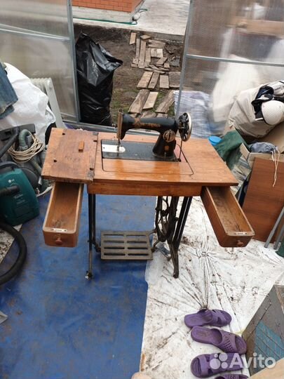 Швейная машина пмз им. Калинина