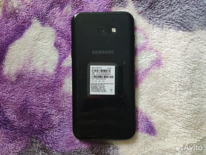 Телефон Samsung Galaxy A7 2017