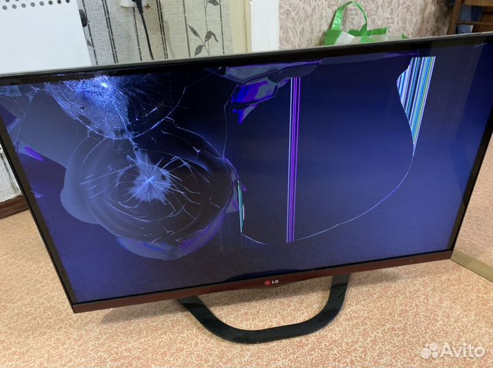 Телевизор LG 32LA662V