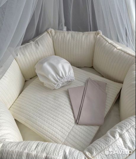 Бортики подушки в детскую кроватку