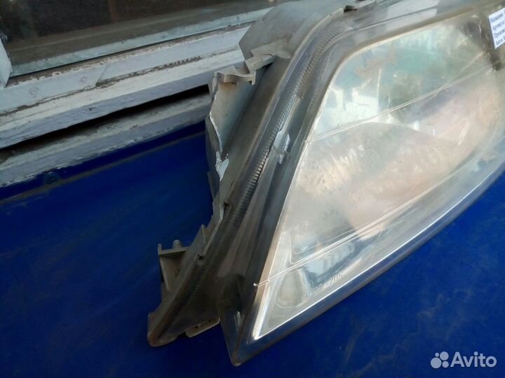 Mazda Premacy CP8W - Фара левая Б/У