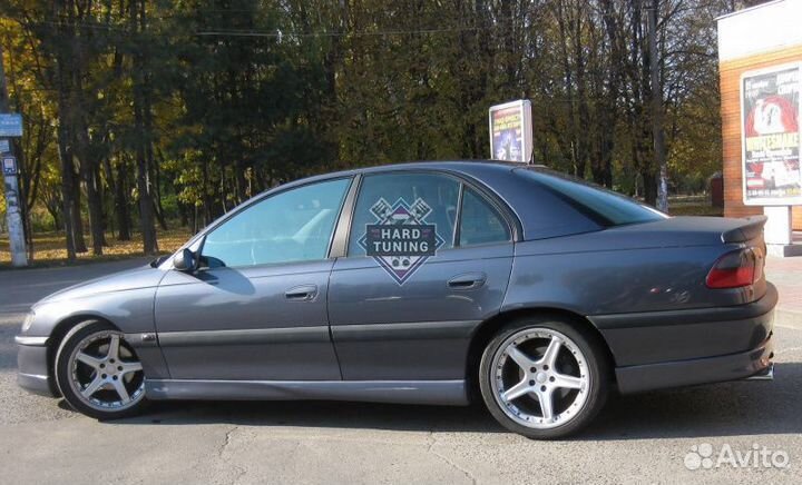 Накладки на пороги Steinmetz Opel Omega B