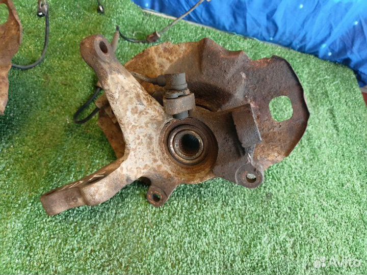 Кулак поворотный передний правый Hyundai Elantra 3