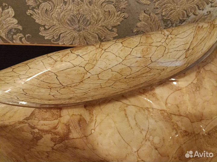 Ваза интерьерная цветное гнутое стекло