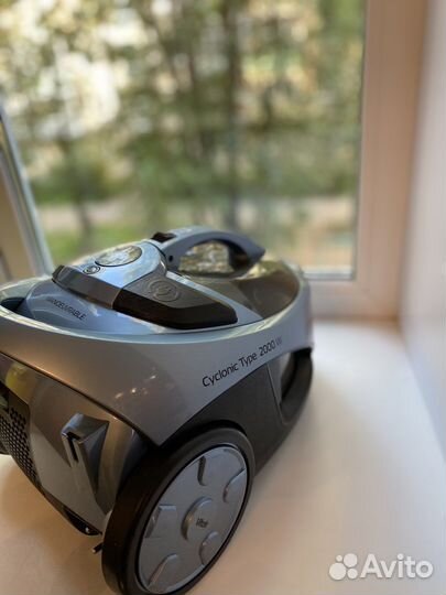 Пылесос Vitek Cyclonik Tipe 2000 W