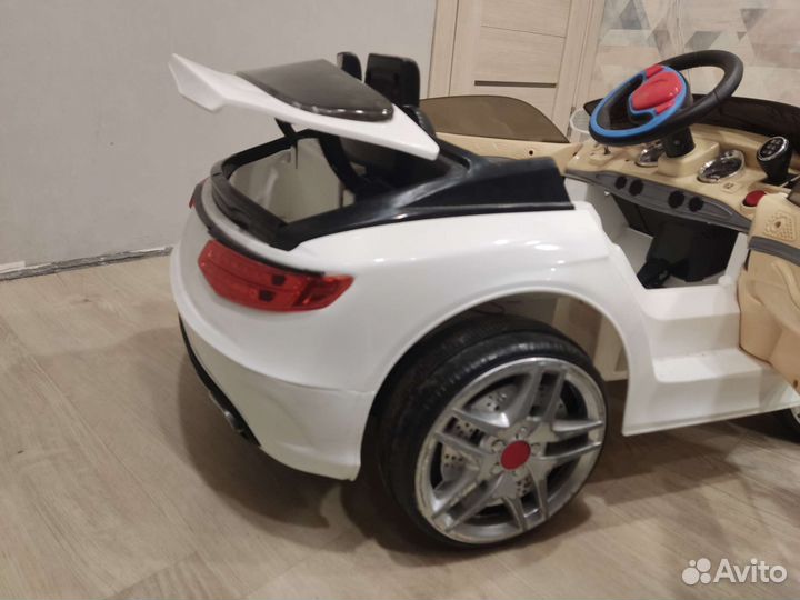 Детский электромобиль mercedes