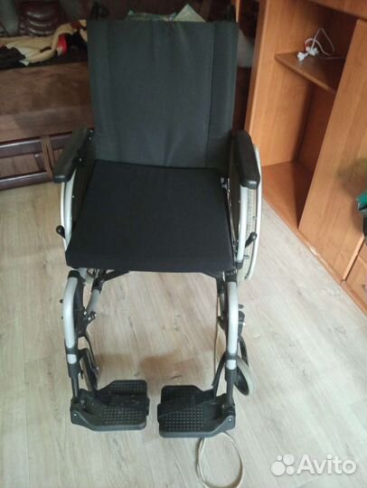 Инвалидная коляска складная бу
