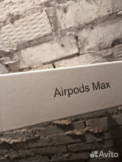 Коробка от airpods max