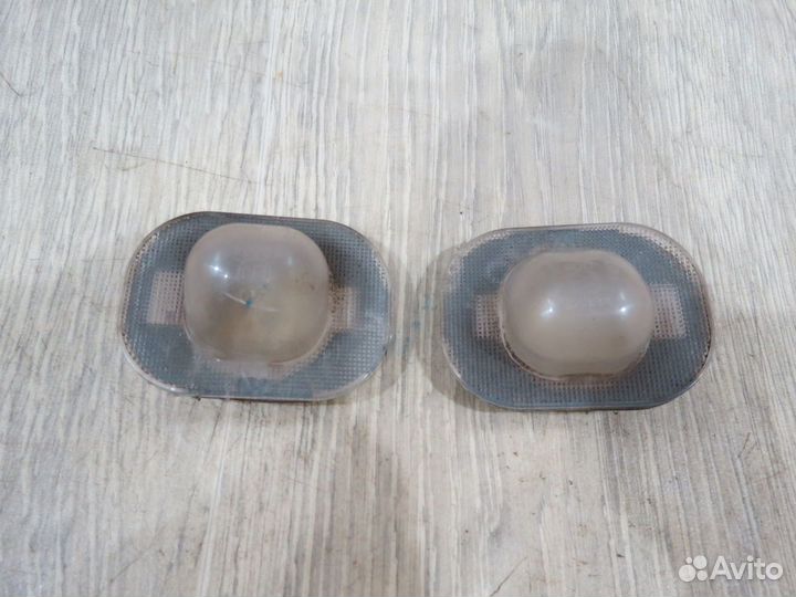 Накладка подсветки номера Hyundai Solaris