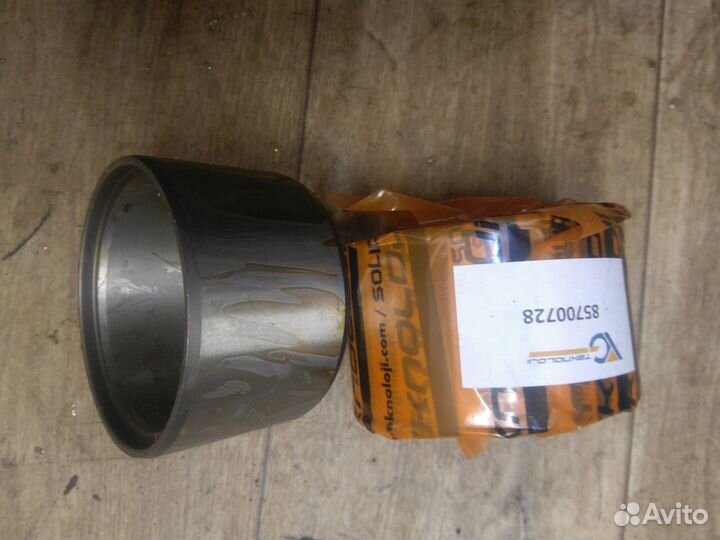 Втулка 85700728