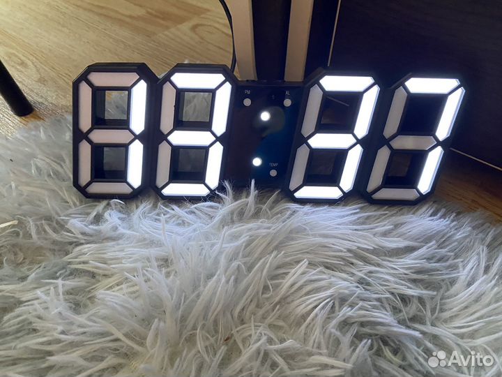 Электорнные часы