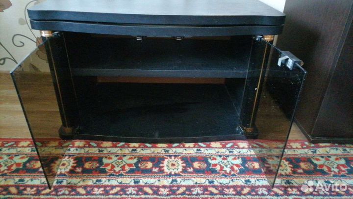 Тумба под тв