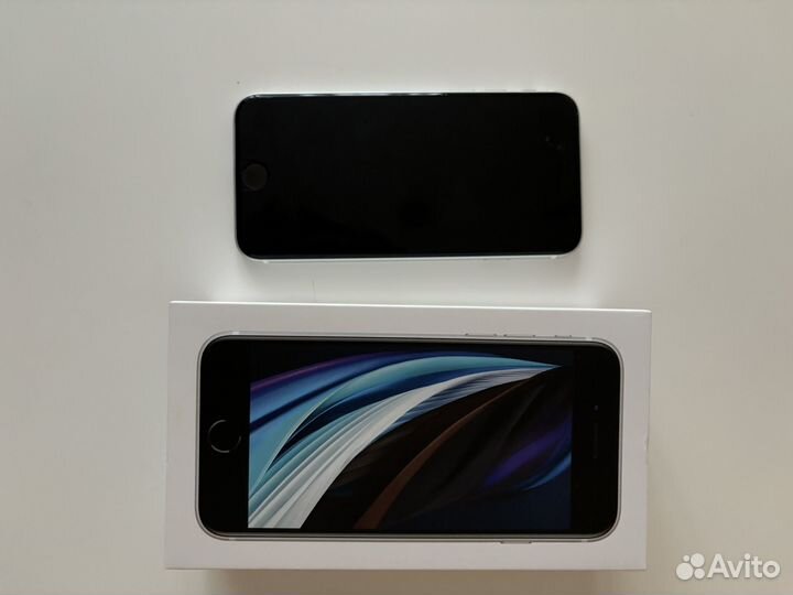 iPhone SE (2022), 64 ГБ