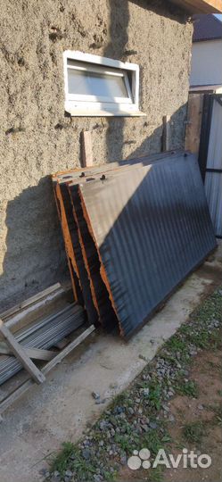 Продам гаражные металлические ворота