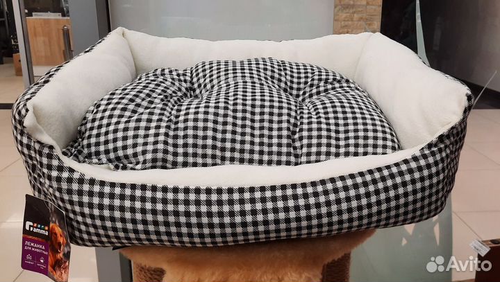 Лежанка для собак