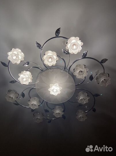 Потолочная люстра