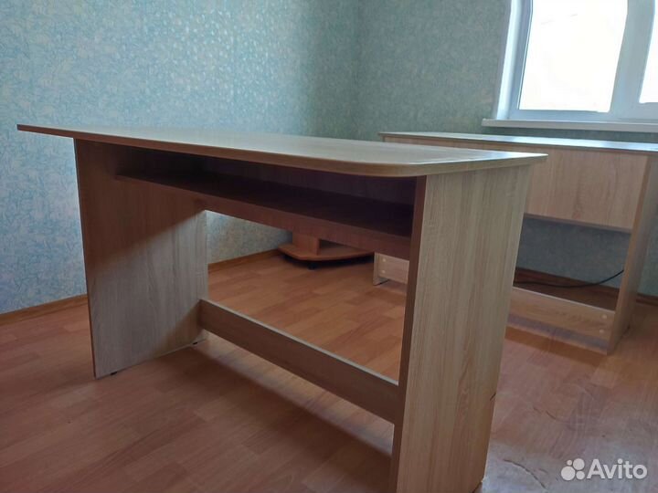 Стол офисный