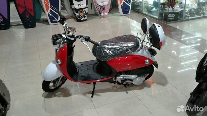 Скутер Vento Retro 49.0CC Франция (фактически 150)