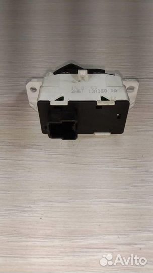 Кнопка аварийной сигнализации Ford-Форд Focus I 1