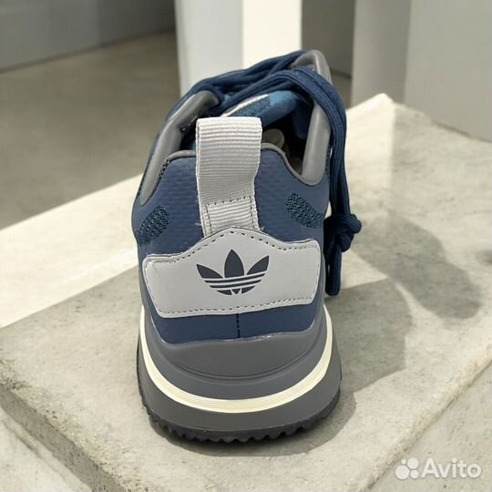 Кроссовки Adidas ZX 700 HD Blue