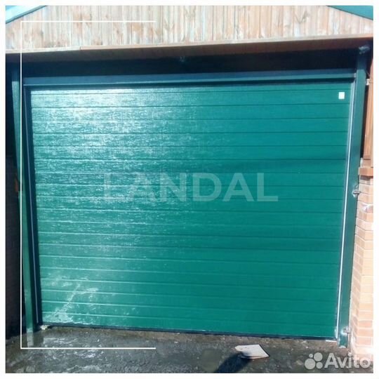 Секционные ворота