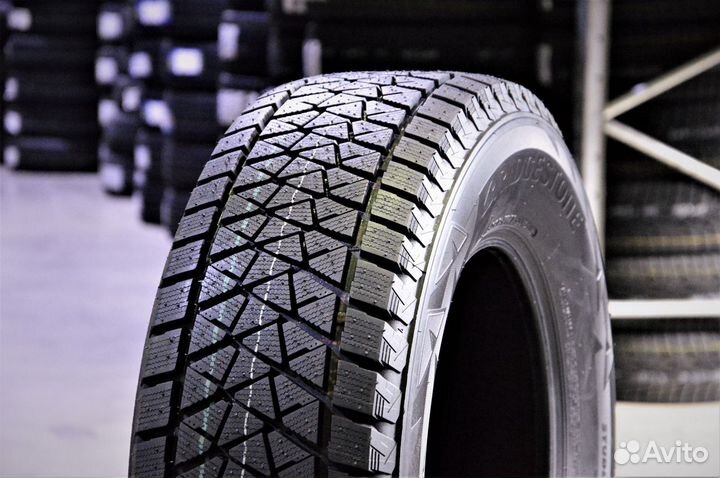 Bridgestone Blizzak DM-V2 255/55 R20 110T