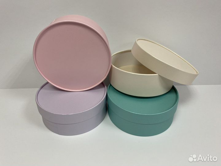 Коробка подарочная круглая с крышкой