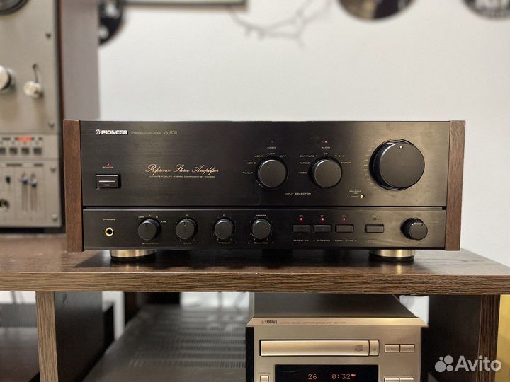 Интегральный стерео усилитель Pioneer A-838