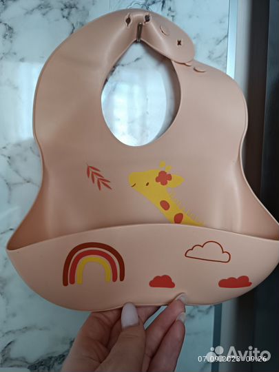 Нагрудник для кормления