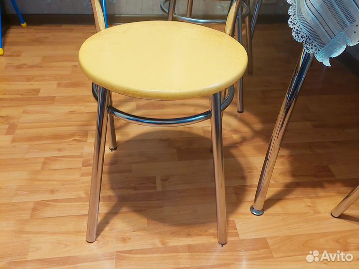 Стулья кухонные 4шт бу