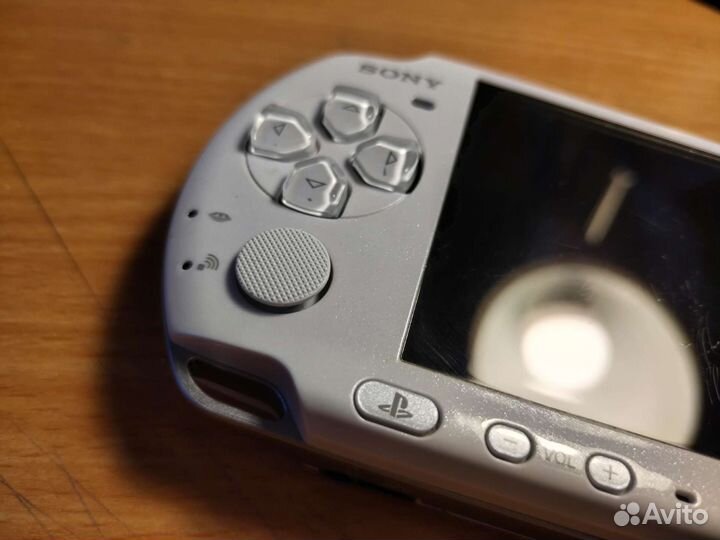 Sony PSP 3006 в редком цвете +8GB