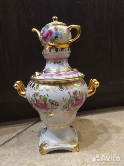 Самовар фарфоровый Гжель