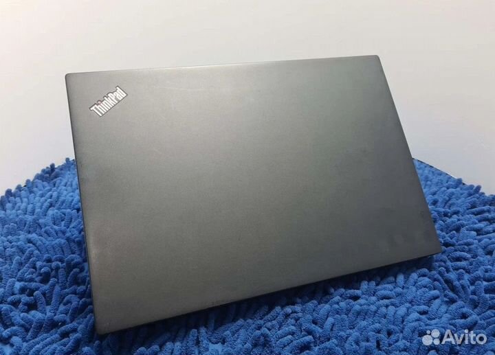 Ноутбук Full HD / Core i5 / 8GB / 256GB