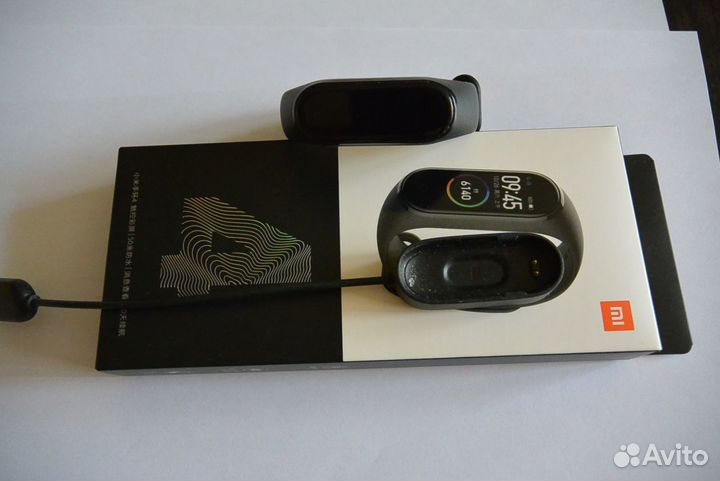 Фитнес-браслет Xiaomi Mi Band 4