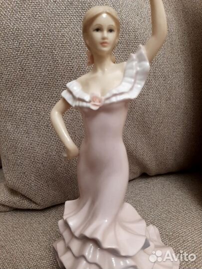 Статуэтка танцовщица