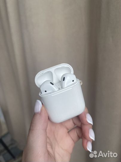 Apple Airpods 2