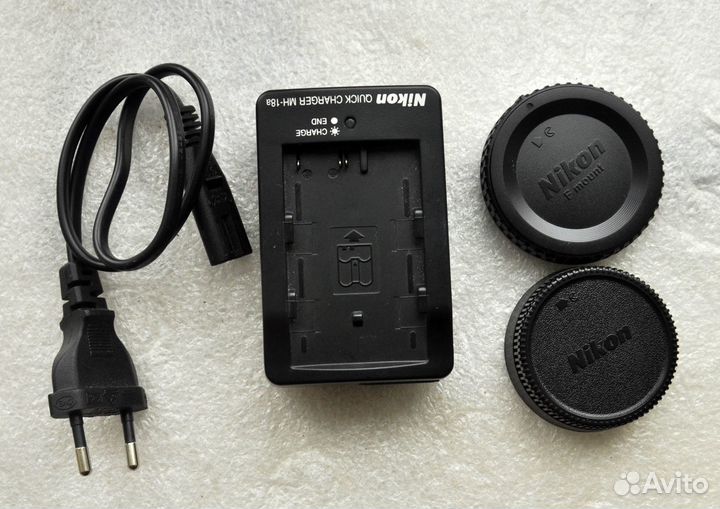 Цифровая фотокамера Nikon -d 90