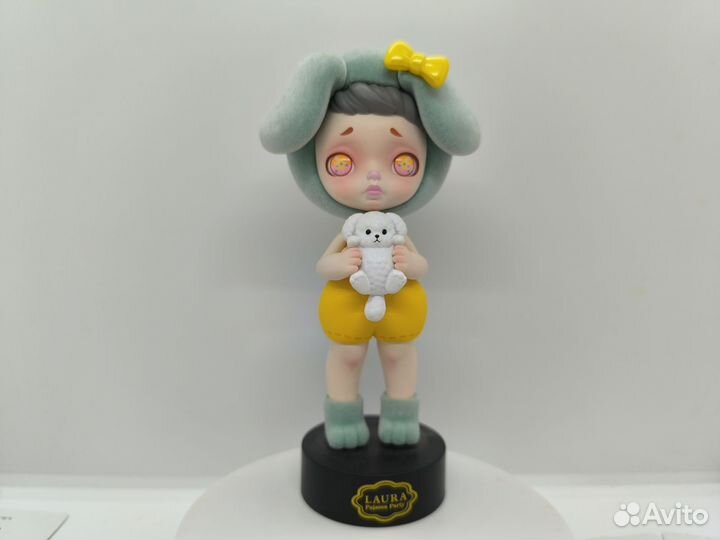 Фигурка Laura Toy City