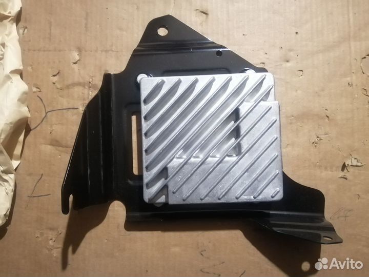 Новый усилитель Jeep Grand Cherokee SRT