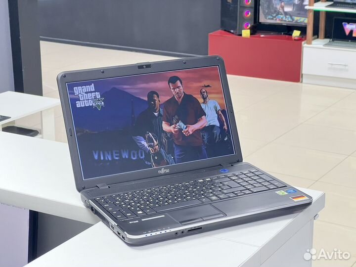 Ноутбук Fujitsu на каждый день